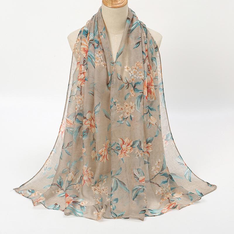 

New classic elegant printed shawl, floral temperament Bali yarn breathable light scarf soft headscarf 180-72cm