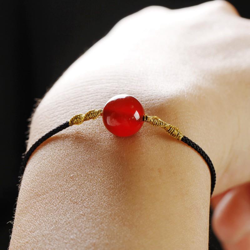 Red Agate Cinnabar Acacia Bean Necklace with Cat's Eye Gold Thread Clavicle Chain.
