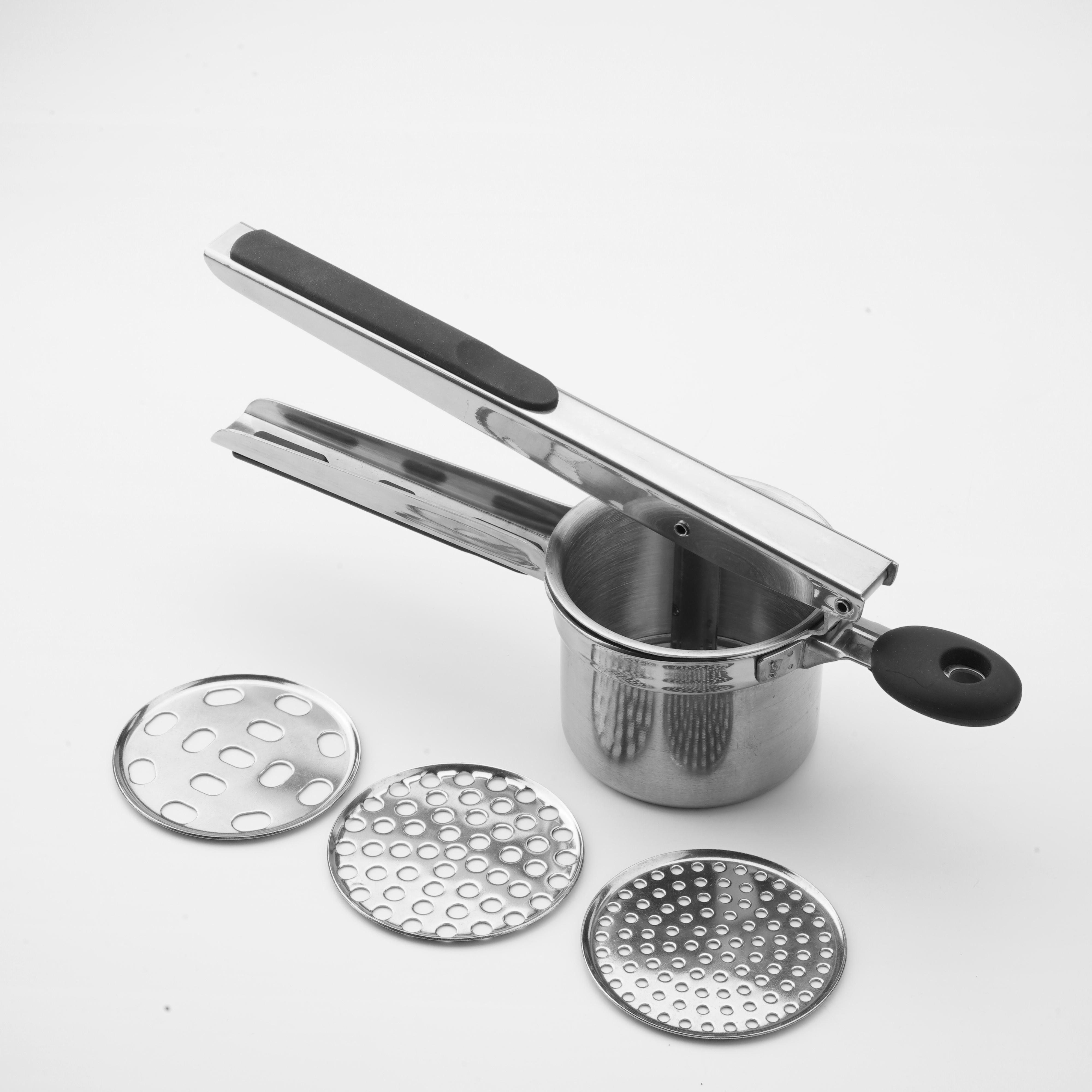Stainless steel potato masher with silicone handle, potato press, potato purer, with interchangeable mesh чёрный
