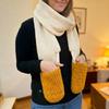 Cachecol Ultra Macio Núcleo de Queijo Cachecol Longo de Tricô com Bolsos Quentes para Mãos Cachecol de Tricô de Inverno Acessório para Amante de Queijo
