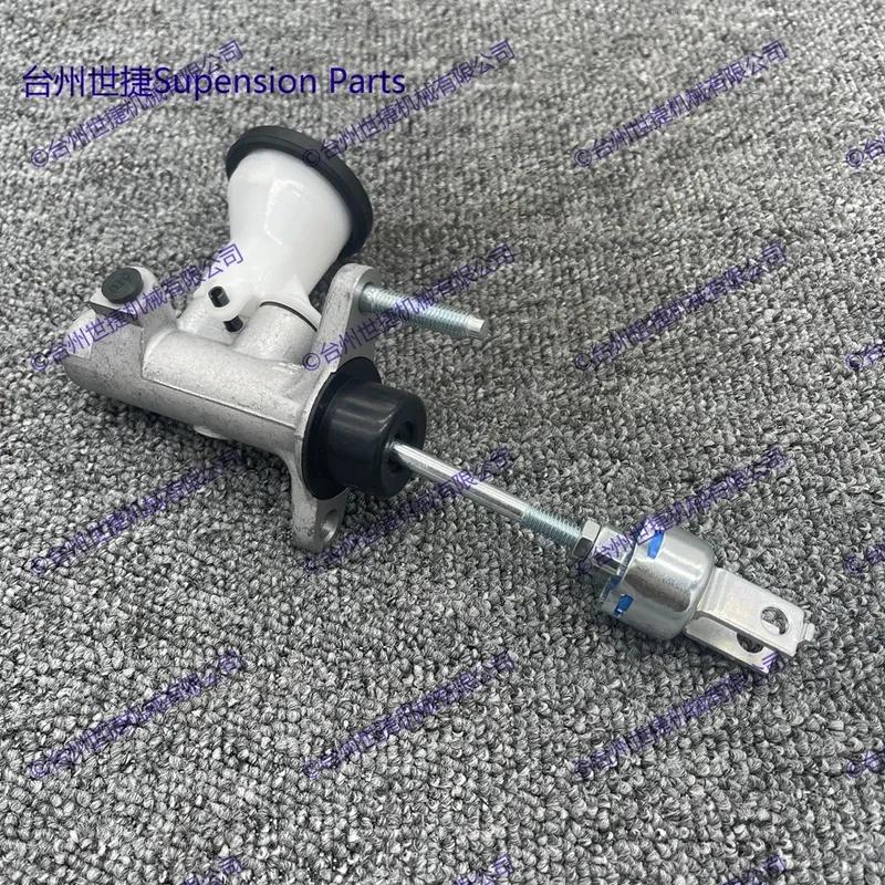 Clutch Master Cylinder For Toyota Land Cruiser Hardtop 1990/07-1996/05 J7 2.4 TD 31410-60470