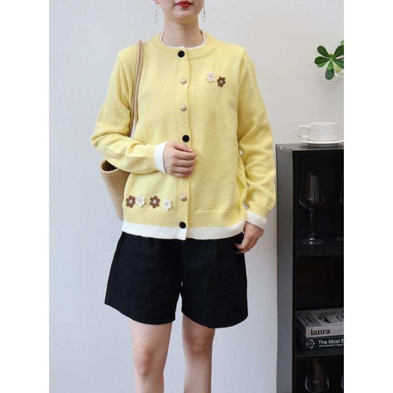 Three-dimensional Flower Crew Neck Knitted Cardigan Women's Autumn and Winter New Loose and Versatile Color Matching Sweater Jacket