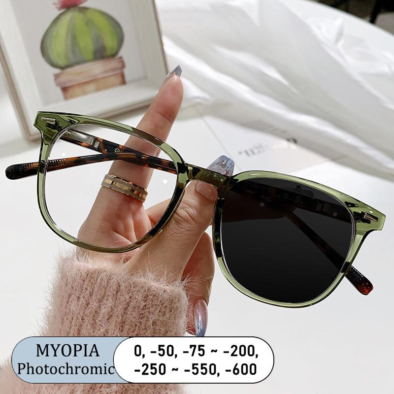 Fashion Women Square Japanese Style Optical Myopia Glasses Blue Ray Photochromic Gray Vision Care Eyeglasses