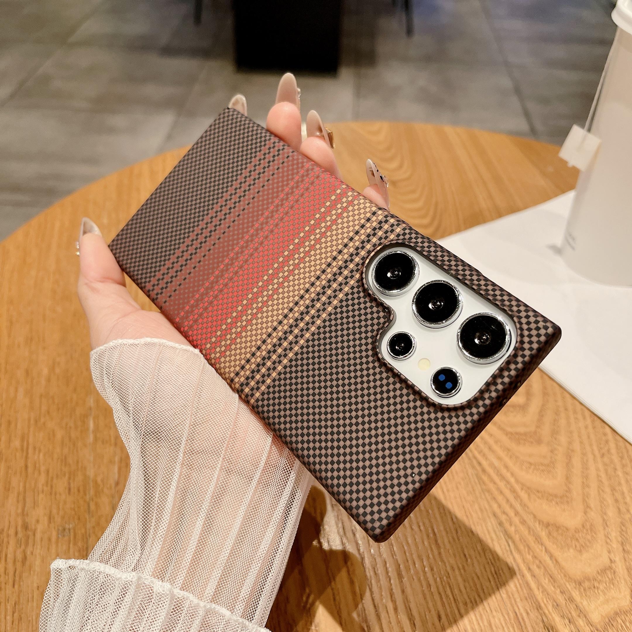 

Магнитный чехол с текстурой углеволокна для Magsafe для Samsung S25 S24 S23 S22 Ultra Note 20 10 Plus Матовый ультратонкий жесткий ПК чехол Galaxy S25 Ultra