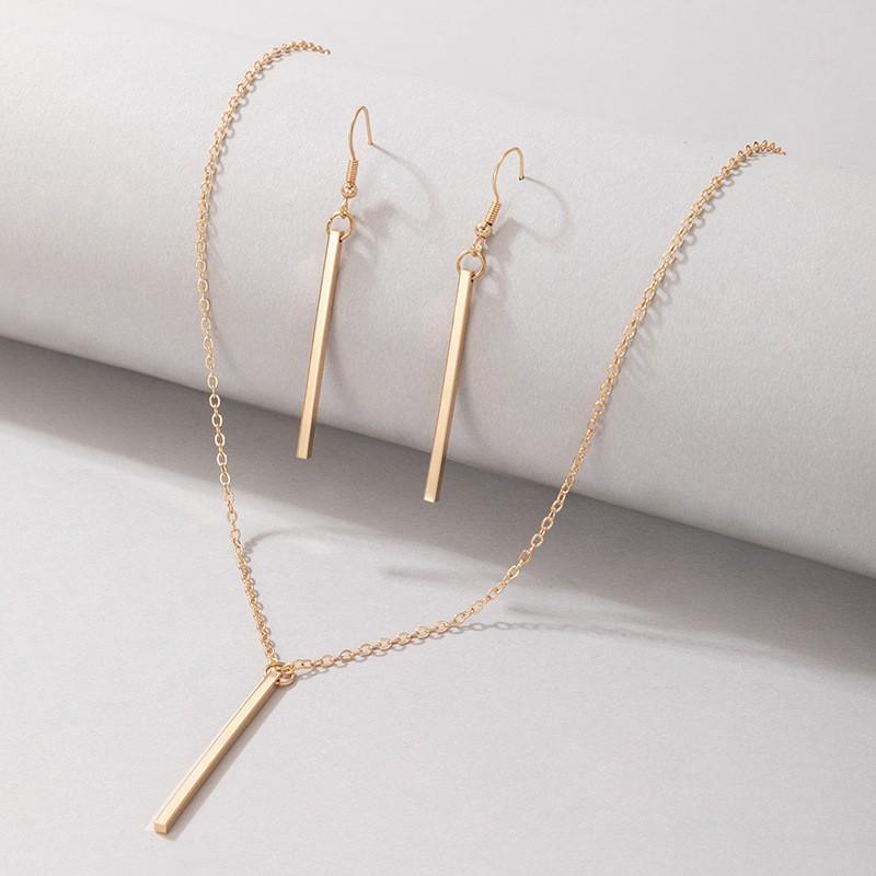 New jewelry, simple geometric three-dimensional rectangular stick earrings, women's ear hook earrings, fashionable ear jewelry