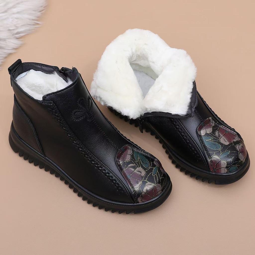 2025 Winter Mom Cotton Shoes Soft Leather Shoes Plush Middle-aged Women's Boots Plush Warm Old Man Grandma Martin Boots Women