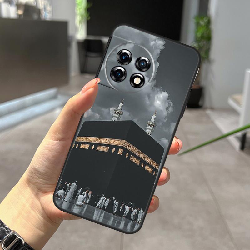 Islamic Muslim Pilgrims In Mecca Case For OnePlus Nord CE 5 2 3 4 Lite N20 N30 OnePlus 15 13 12 R 11 10 9 Pro 8T 10T 10R Cover