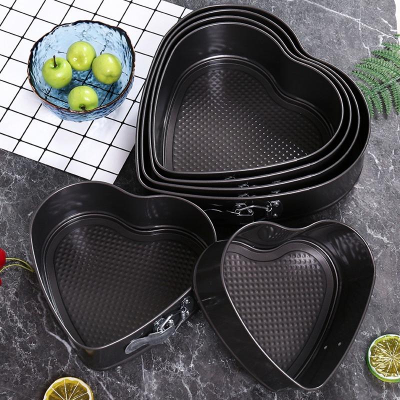 1PC non-stick heart-shaped buckle cake mold, round carbon steel belt buckle cake mold, mousse baking tool, cake baking pan
