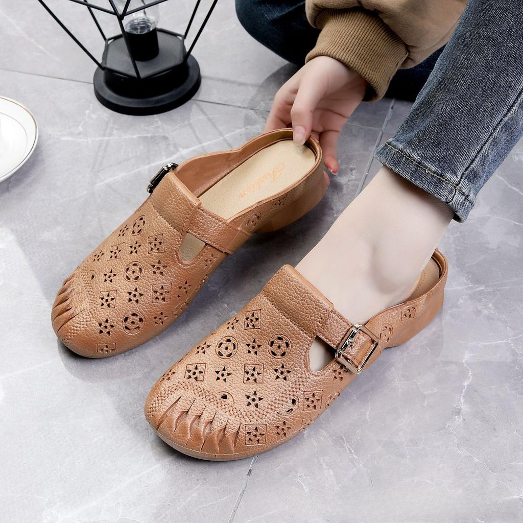 Fashion New Women's Half-pack of Drag Sandals, Middle-aged and Elderly Lazy Soft-soled Hollowed-out Non-slip Waterproof Sandals