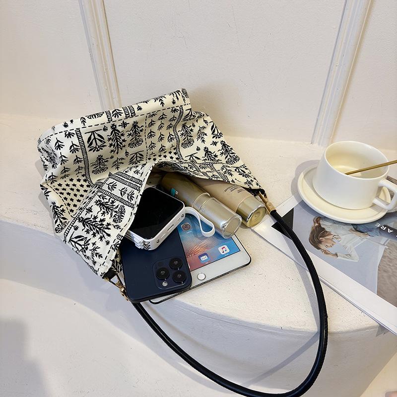 Tooxika New Large Capacity Floral Fabric Handbag New Chinese Style All-match Simple Fashion Small Fresh Shoulder Bag