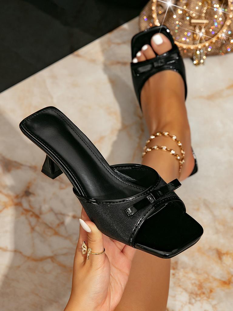 Zapatillas de Mujer Moda Punta Cuadrada Elegante Lazo Tira Única Sandalias de Tacón Alto Finas Verano Nuevo Lujo Sexy Exteriores Chanclas Doradas