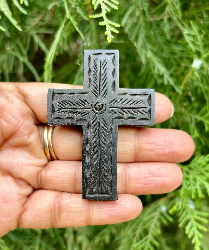 1 Pc Wood CROSS Pendant, Jesus Christ, Wooden Locket Handmade, 6 Cm, Handcarved, Christianity, Unisex for Men and Women, 12