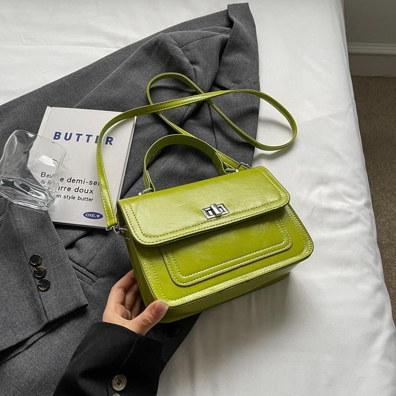 Stylish Retro Minimalist Shoulder Bag For Women 2024 Trendy Small Square Bag