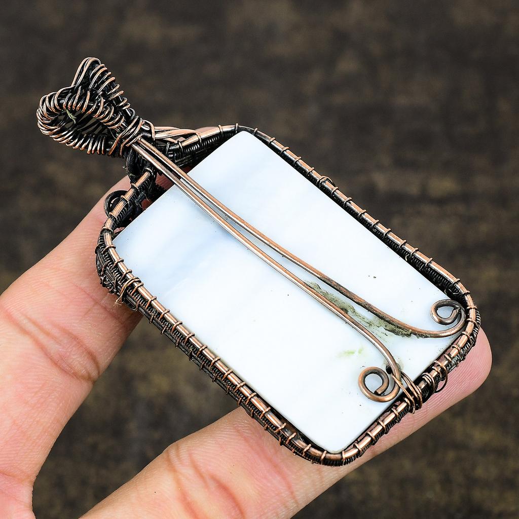 Piatră prețioasă naturală din scoică abalone, pandantiv lucrat manual cu înfășurare din sârmă de cupru 3.19 F3q08