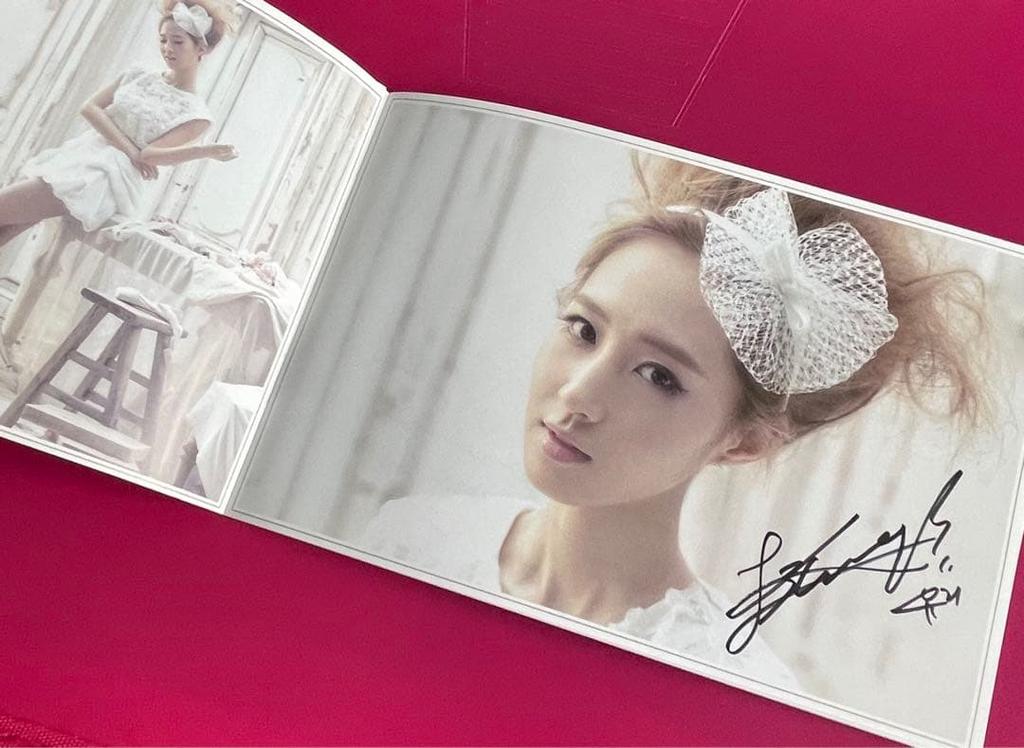 [USED] Guerrilla Sale: Autographed Girls' Generation Japanese 1st Album Korean Version