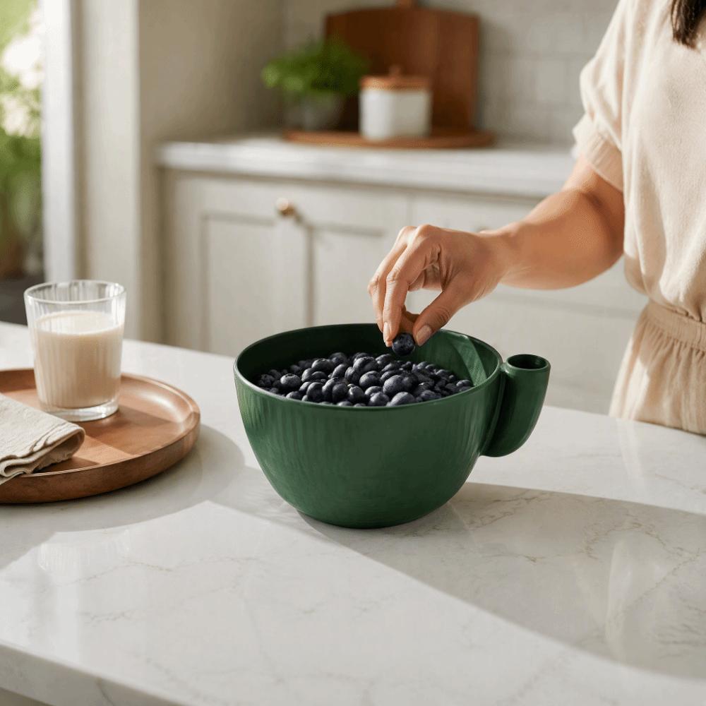 Self Spinning Berry Washing Bowl Swirling Design Kitchen Colander Vegetable Washer Kitchen Use