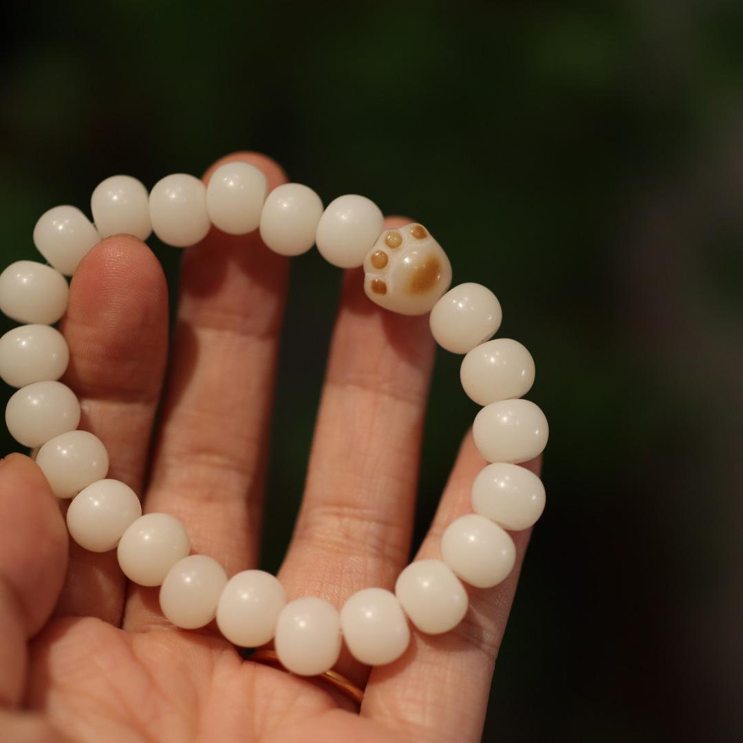 

Уголь, кошачья лапа, кошачий браслет с корнем Бодхи, женский натуральный белый нефрит, браслет с кисточками Bodhi Son Cat, молочная фасоль, котенок