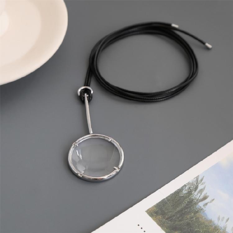 Fashionable Reading Aid Necklace Magnifying Glass Alloy and Glass Adjustable Chain Necklaces Suitable for Any Occasion