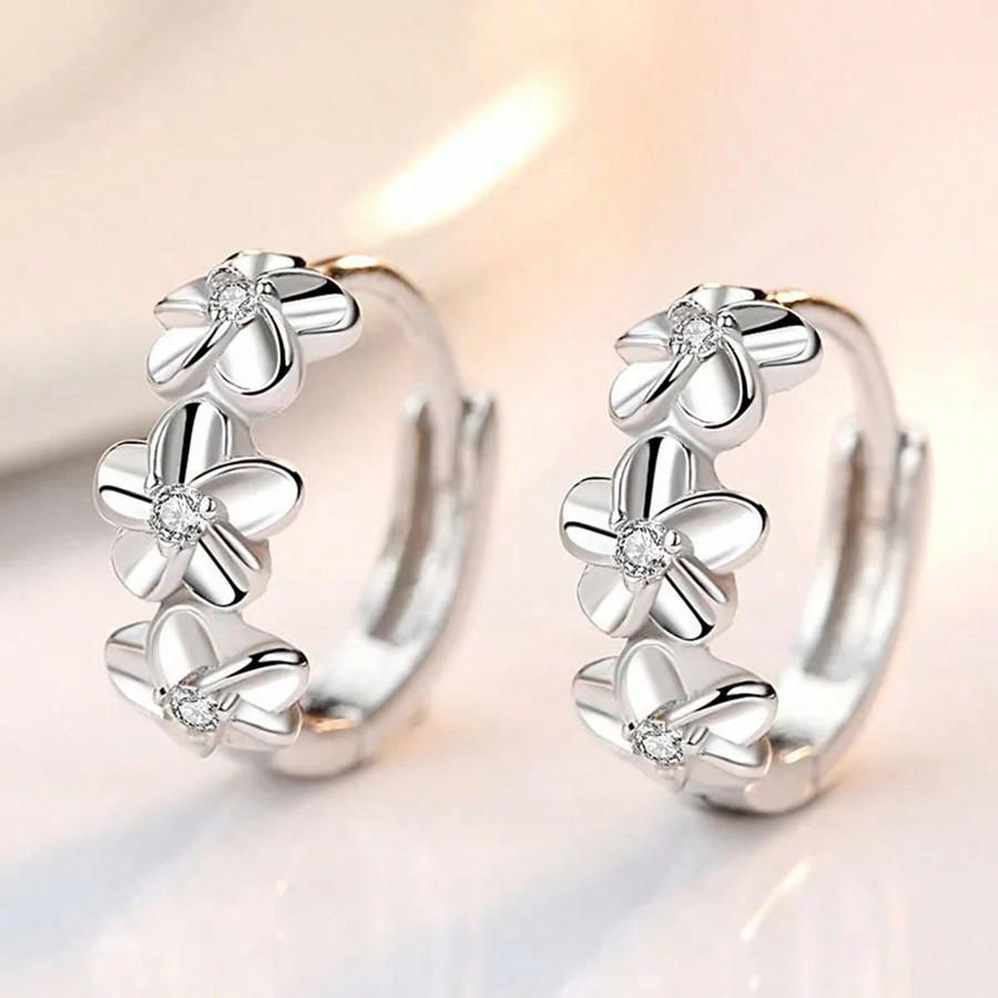 Top Silver Color Needle Earrings for Women's Wedding Fashion High Quality Jewelry Crystal Zirconia Flower Cute Stud