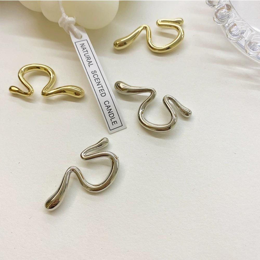Minimalisme Vloeibaar Metaal S-vormig Geen Piercing Clipoorbellen voor Vrouwen Cool Meisje Oor Cuff Modieus Statement Oorbellen Sieraden Cadeaus