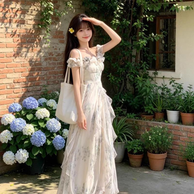 Seaside vacation style suspender skirt yarn French ruffle edge beach dress atmosphere long dress elegant female fan