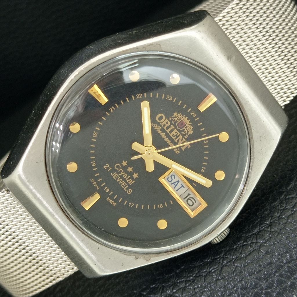 VINTAGE ORIENT CRYSTAL AUTOMATIC JAPAN MENS BLACK COLOR DIAL WATCH a707766-1