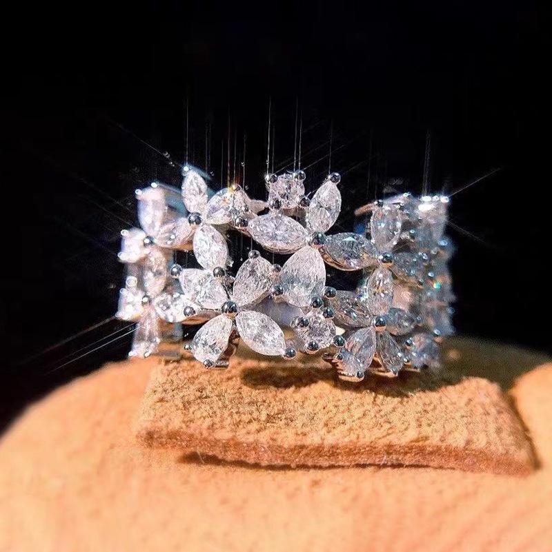 

Trendy leaf ring women s plated 18K inlaid special-shaped horse eye water droplets full of diamonds flower jewelry no. 8