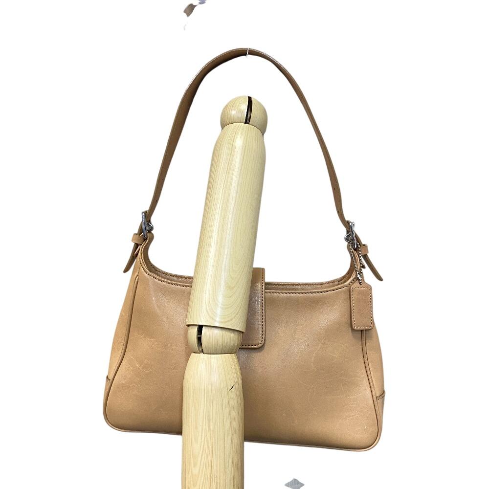 Coach 7789 Pouch Leather Shoulder Bag Beige Leather Women Used