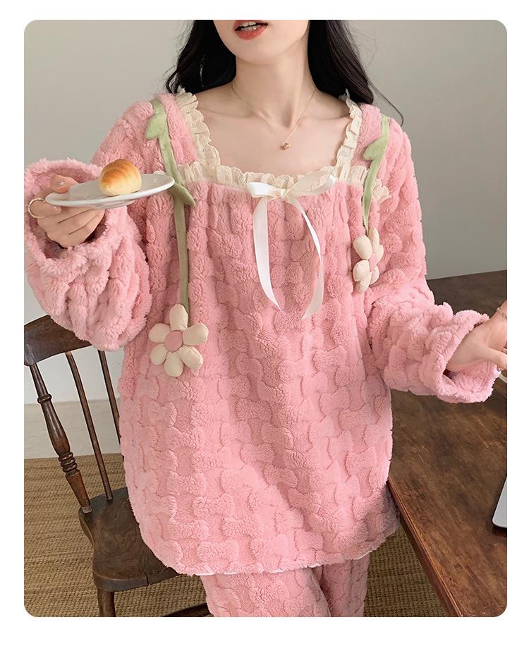 Women's Princess Style Coral Velvet Pajamas - Autumn Lace, Thick & Warm Home Suit