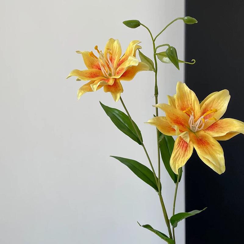 70cm Artificial Lily Flower with 2 Big Blooms Artificial Flowers for Wedding Home DIY Decor Elegant Floral Arrangements