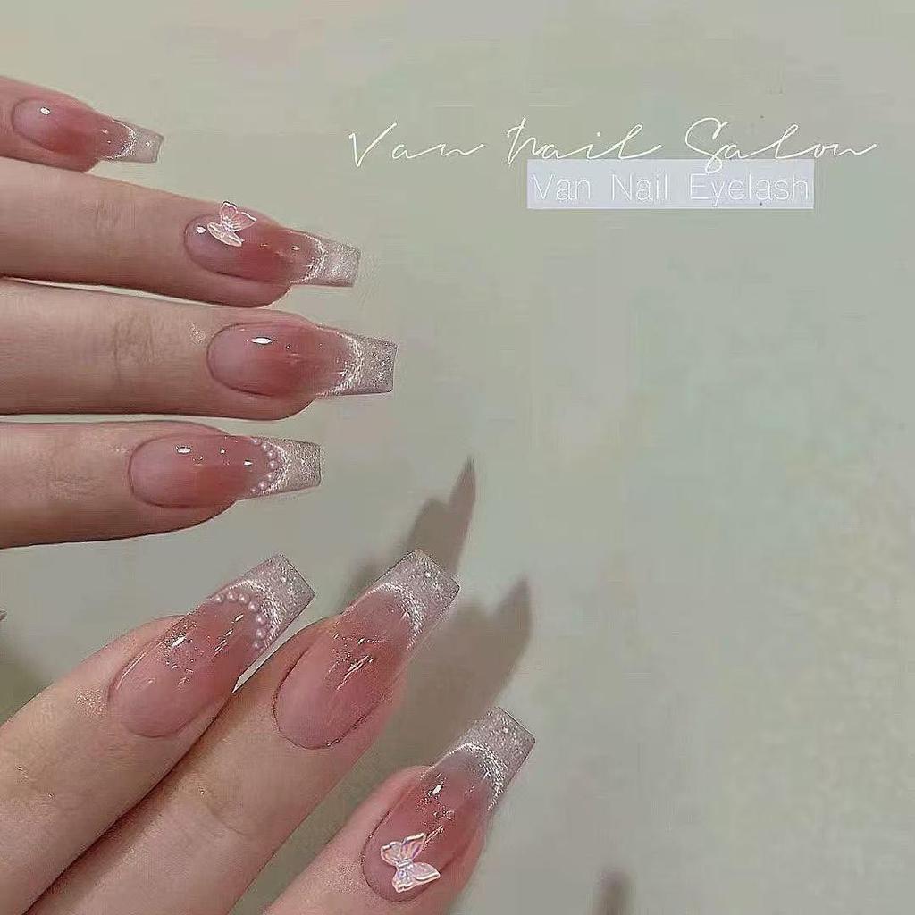 Best-Selling Handmade Wearable Nail Tips: Heart Bow Pearl Chain Design, 30-Piece Set