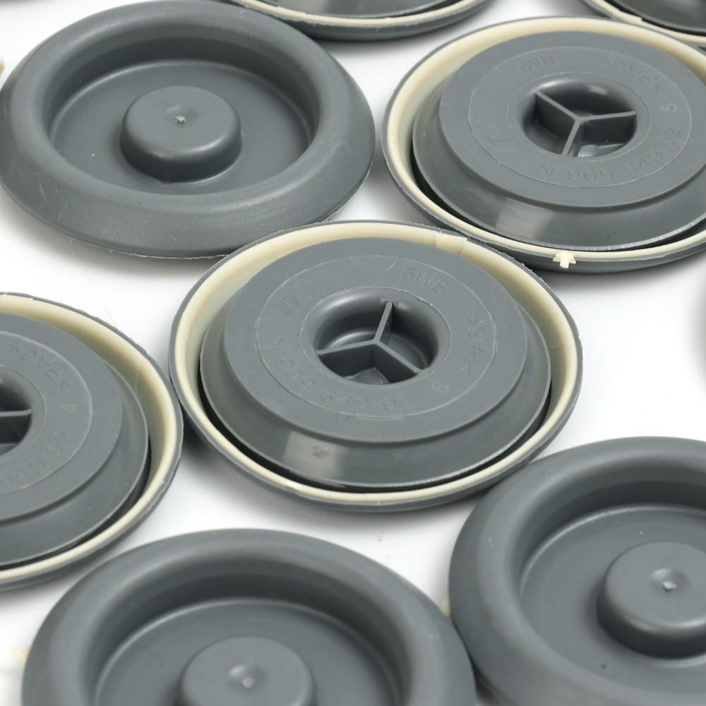 Tappi per Telaio Auto Neri per VW Passat Tappi di Scarico in Gomma per Fondo Vano Pavimento Tappi di Blocco Acqua Tappi di Tenuta Ricambi Auto 4/12/20pz