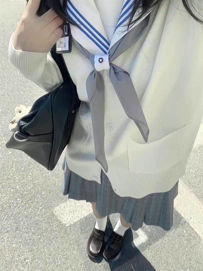 Women's School-Style JK Cardigan: New Design, Loose Fit, Versatile Long-Sleeved Knit Sweater for Students