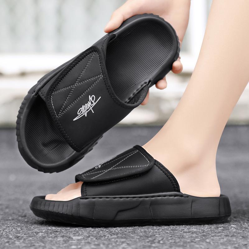Slippers men's summer trendy brand outside wear non-slip deodorant stepping on shit soft bottom outdoor leisure youth beach sandals