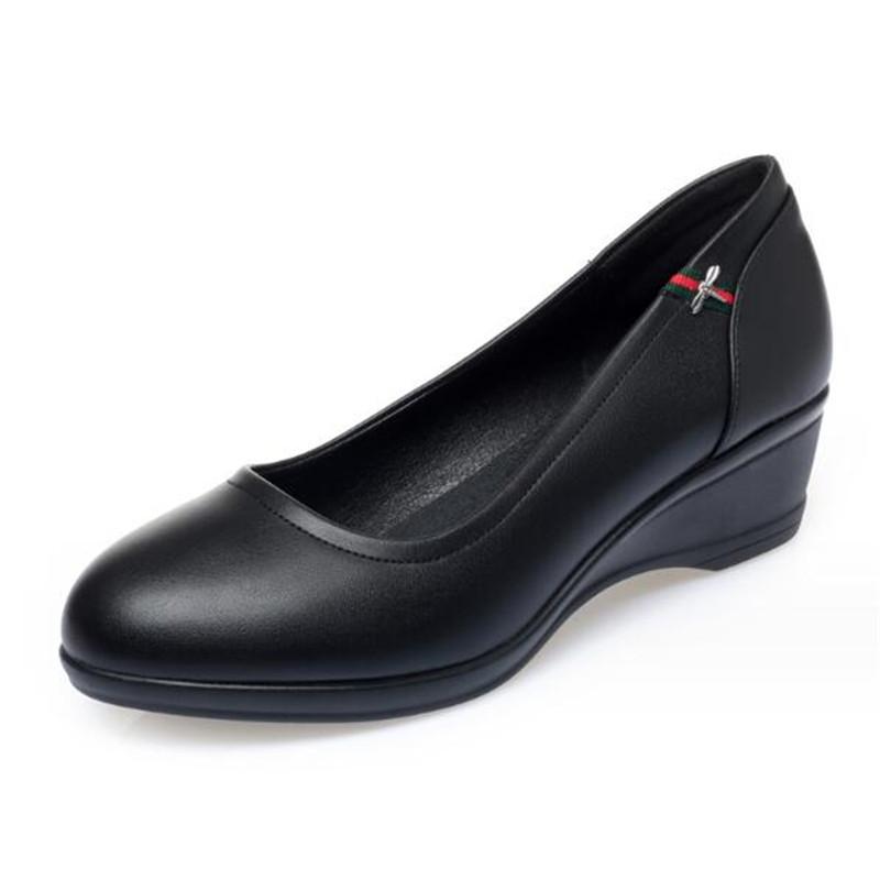 Fashion New Women Soft Leather Low Heel Comfortable Middle Aged Pumps Office Work Casual Wedges Shoes