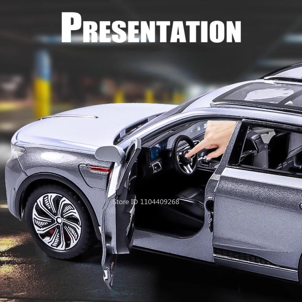 1:24 Scale HongQi E-HS9 L5 Toy Model Car Metal Diecast Light Sound Pull Back Doors Opened Vehicles Models Kids Holiday Gifts