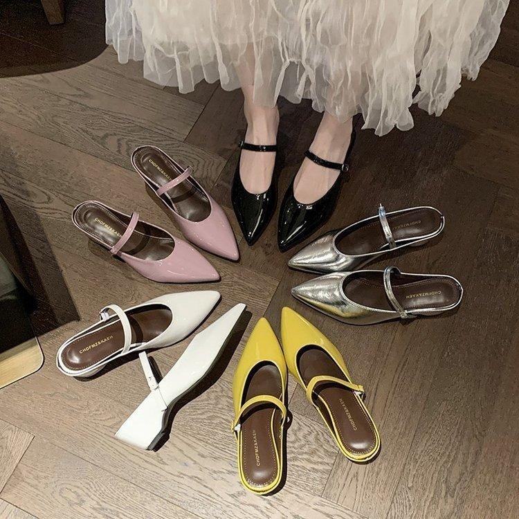 New Temperament One-word Buckle with Thick Heel Mary Jane Shoes Women's Pointed Single Shoes Light Mouth Commuter High Heel