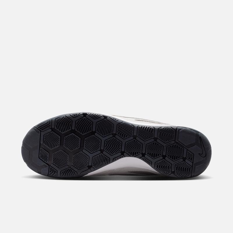 Nike GATO Men's Sport Shoes, Model Number HQ6020