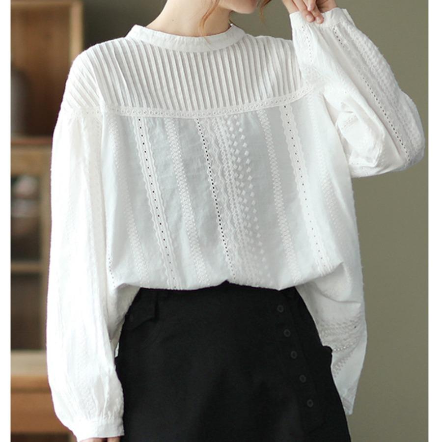Japanese Vintage Artistic Organ Blouse Ladies Pleated Sweet Lace Hollow Out Long Sleeve Shirt for Women Solid Color Blouses Top