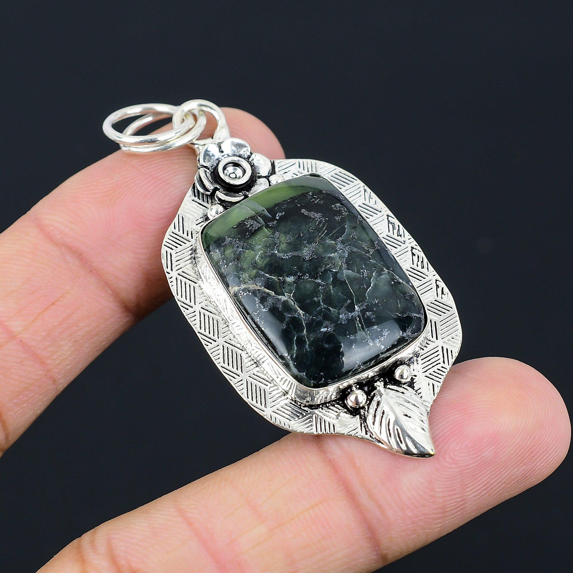 Sisters Day Deal 925 Silver Radiant Nepharite Gemstone Flower Pendant Jewelry