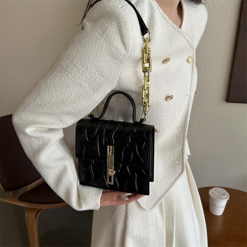 Beautiful Chain Small Square Bag New Embossed Bag Women's Fashion Simple Shoulder Bag Casual Commuter Armpit Bag Women's Bag
