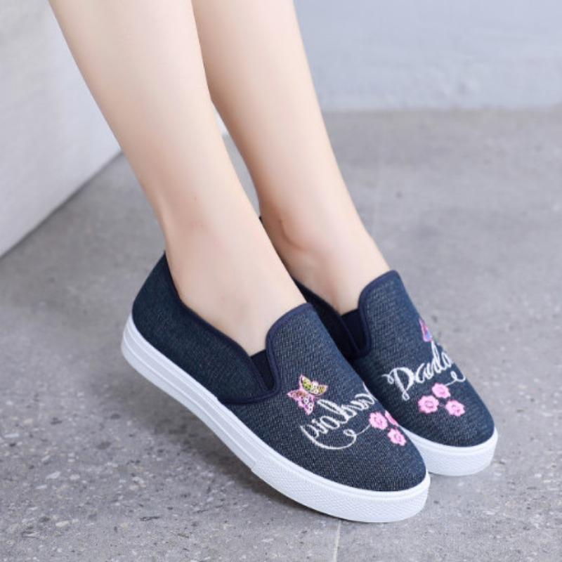 Spring Autumn Light Women's Canvas Shoes Comfortable Casual Y2k Korean Original 2025 Embroidery Slip On Ladies Footwear