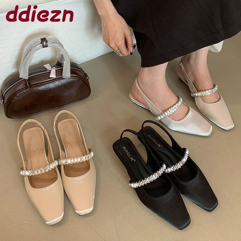 Fashion Luxury Rhinestones Fashion Shallow Women Flats Sandals Slip On Shoes Female Pointed Toe Footwear Ladies Flats Sandals Shoes