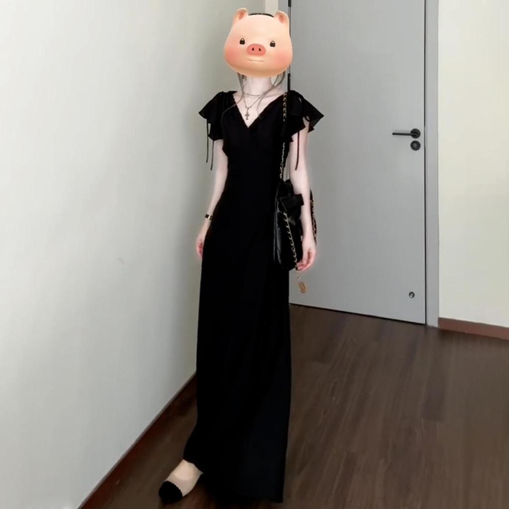 Hepburn Style French Black Puff Sleeve V-Neck Long Dress for Women - Summer 2026 Collection