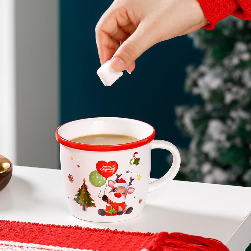 Niedliche Cartoon-Weihnachtskeramiktasse Kaffeetasse Weihnachtsmannbecher Kreative Wassertasse
