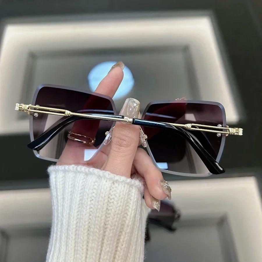 Stilvolle quadratische Sonnenbrille Damen Herren Klassische Retro Modebrille Lässig Weiblich Männlich