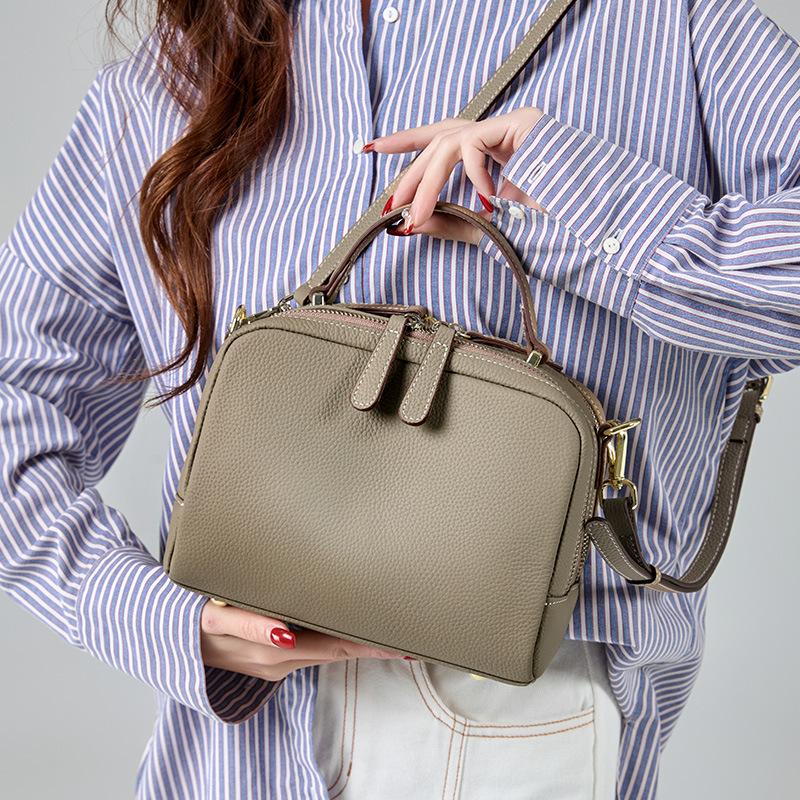 Women's First Layer Cowhide Shoulder Bag  New High-end Retro Handbag  Fashionable and Versatile Commuter Crossbody Bag