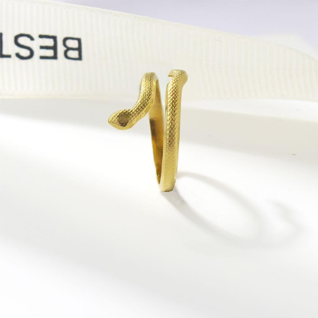 18K Gold-Plated Long Snake-Shaped Titanium Steel Ring Female, Hip-Hop Punk Style Opening Adjustable Ring