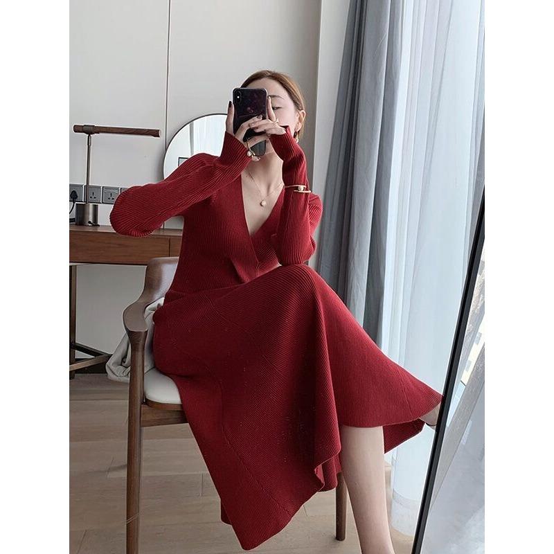 Waist slim knitted dress as a base, autumn and winter new femininity with knee-length sweater skirt