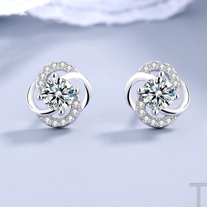 

Lucky Clover Earrings Women s Diamond Light Luxury Temperament Earrings Summer Ear Piercing Earrings